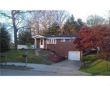 556 Lincoln Ave photo 1