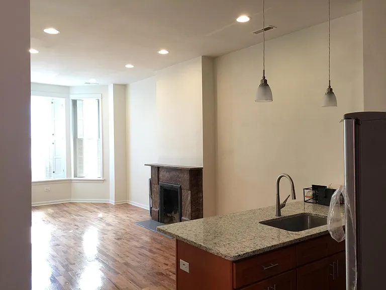 2154 N Cleveland Ave #1F — Photo 7