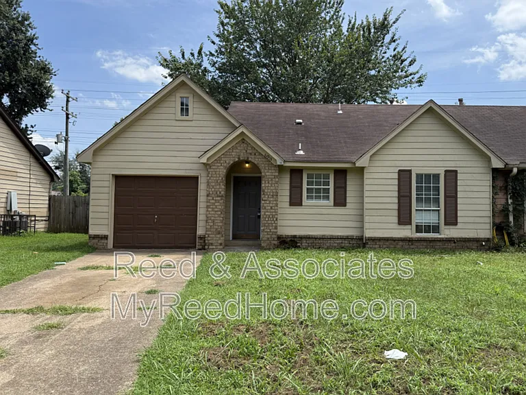 6913 Hillindale Dr — Photo 1