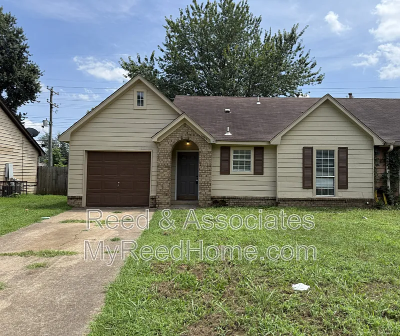6913 Hillindale Dr