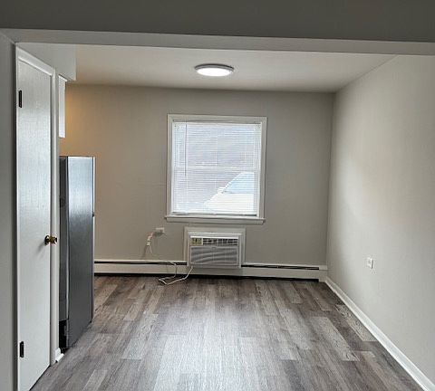 3rd image of 4014 W 103rd St #9