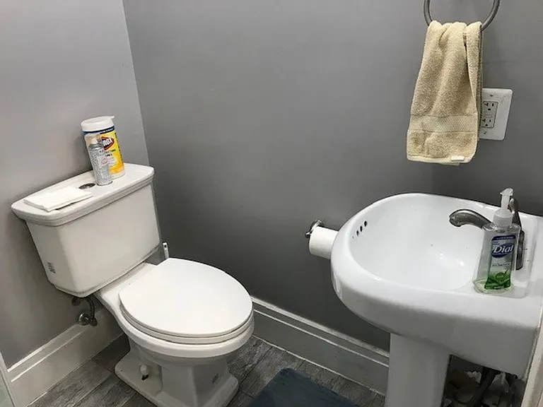 2134 East Carson Street — Photo 11