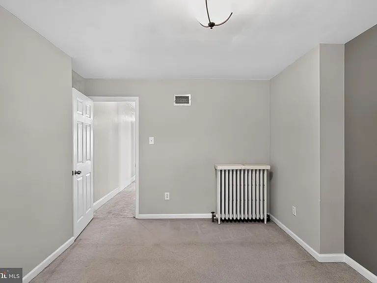 185 Baldwin St — Photo 17