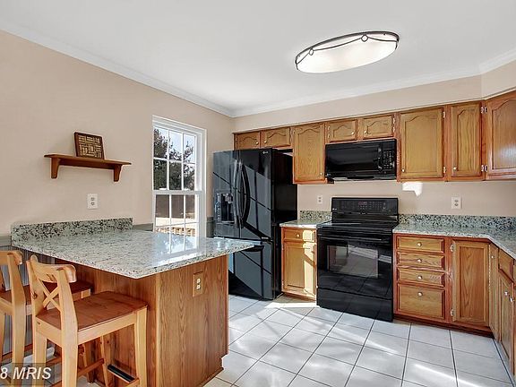 Kitchen, view 1