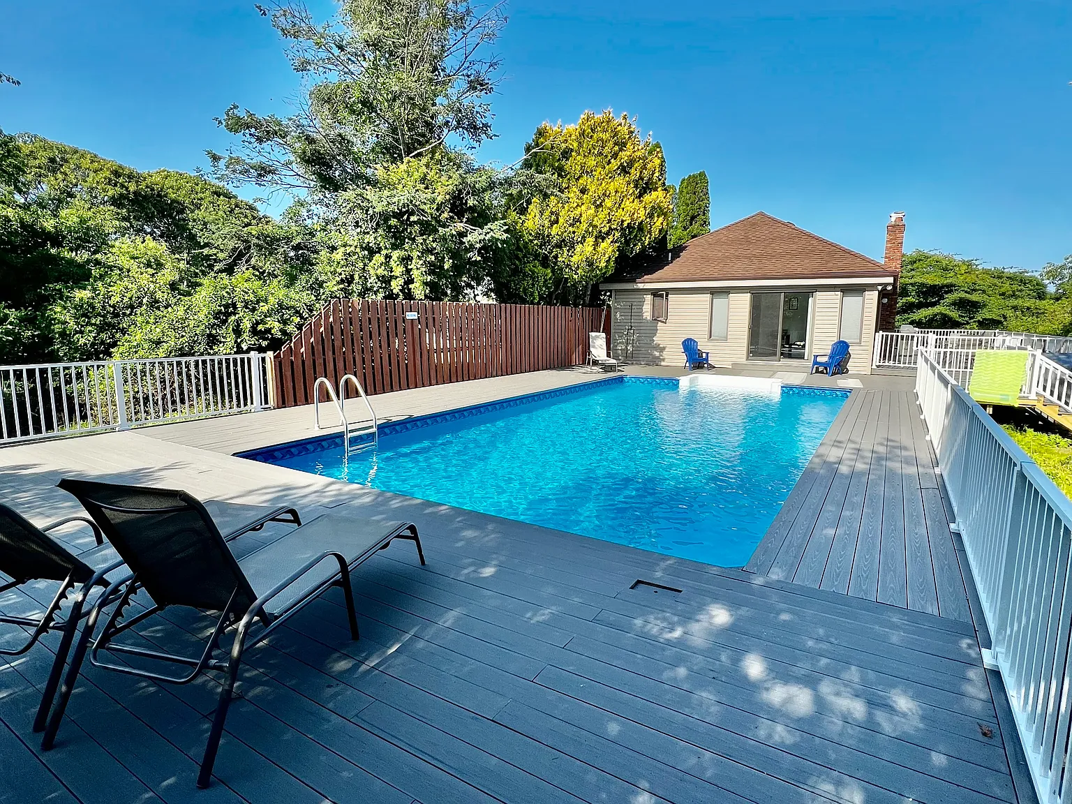 Montauk With Pool — Photo 1