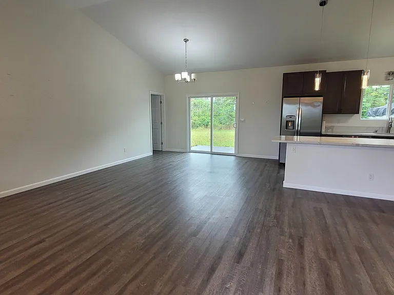 16-1840 34th Ave — Photo 5