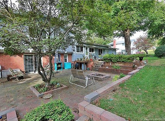 4th image of 2551 Meadow Ln