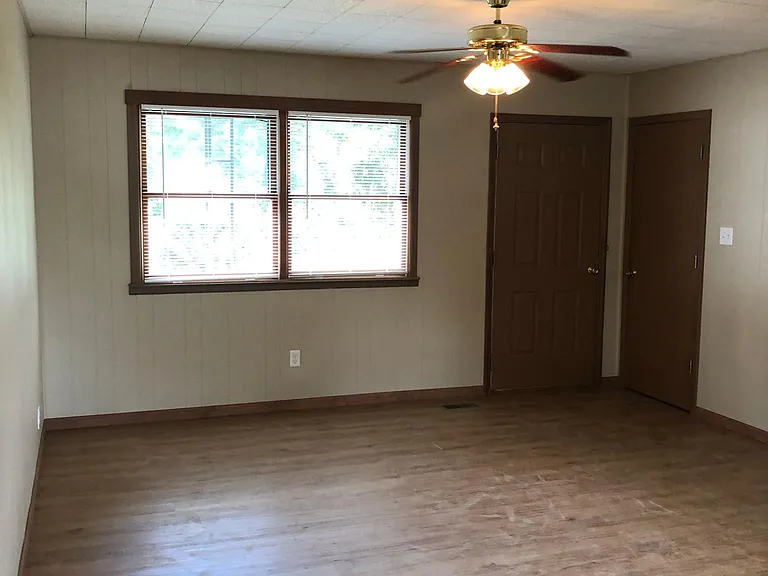 142 Railroad Hill Rd — Photo 10