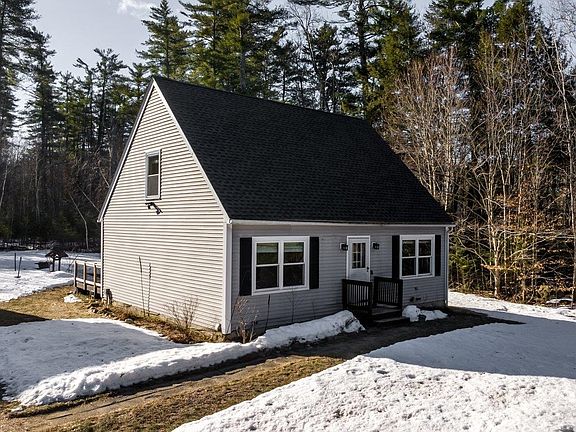 2nd image of 21 Holly Lane