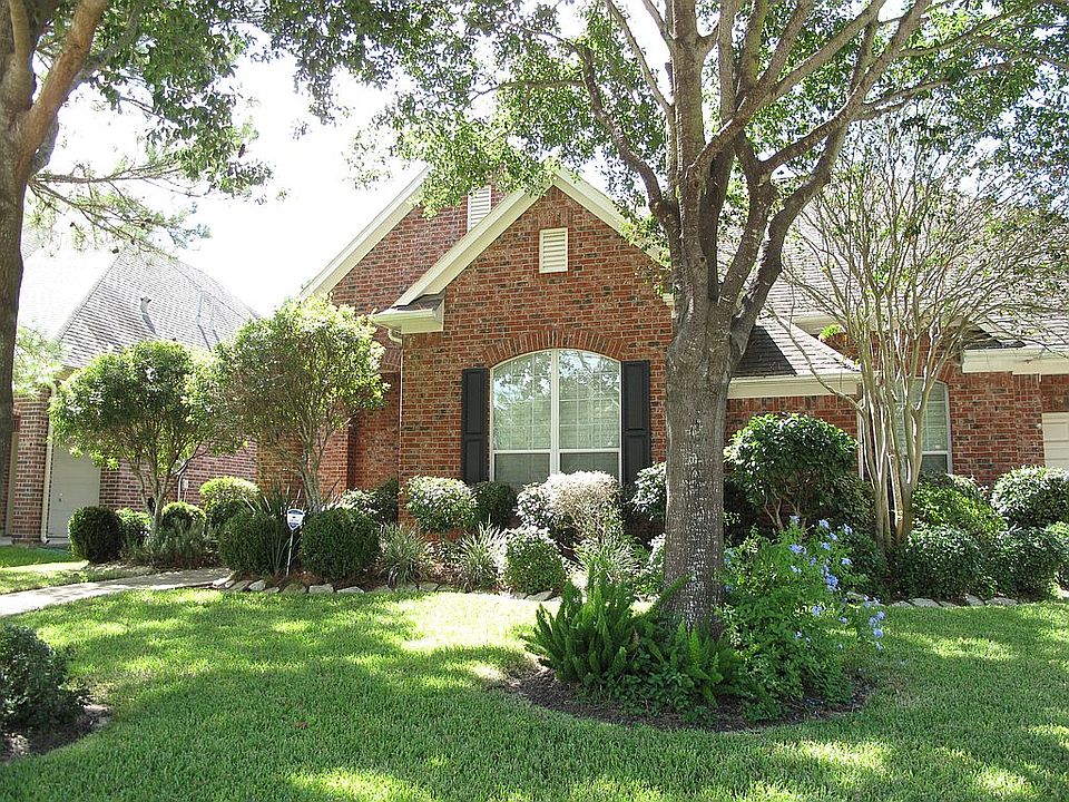 2nd image of 2906 Zachary Bend Ln