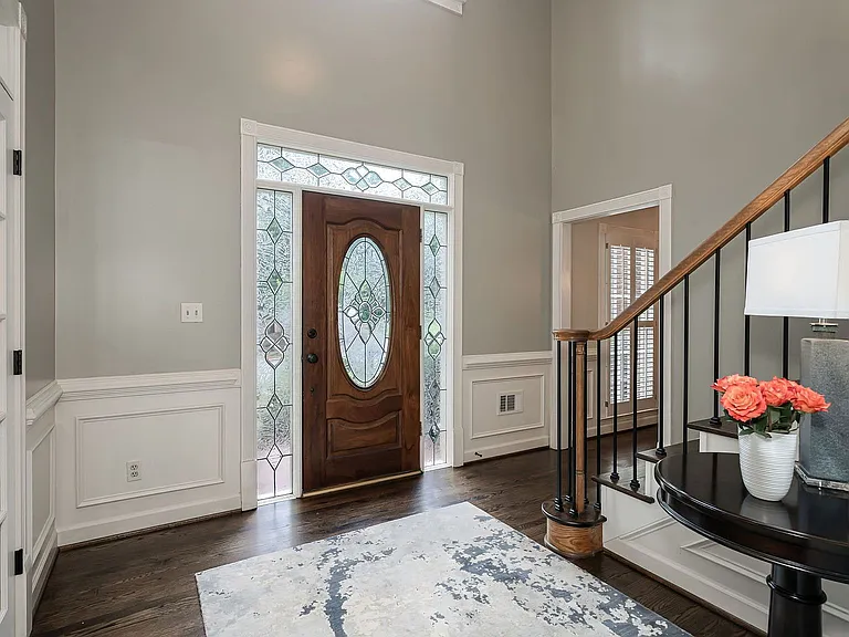 340 Rosalie Ct — Photo 23