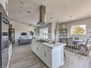 390 Kimberly Dr, Henderson, NV 89015