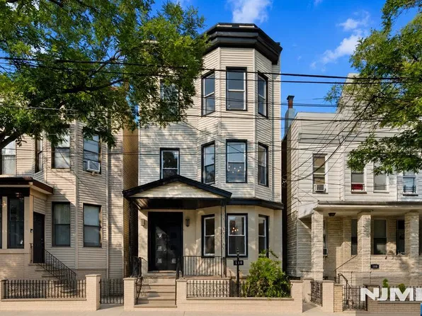 110 Maple #1, Weehawken, NJ 07086