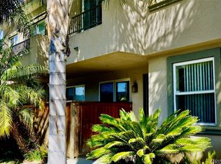 7132 Farralone Ave UNIT 202, Canoga Park, CA 91303