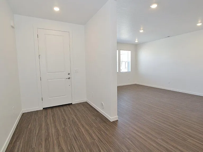 4155 W Perspective St — Photo 2