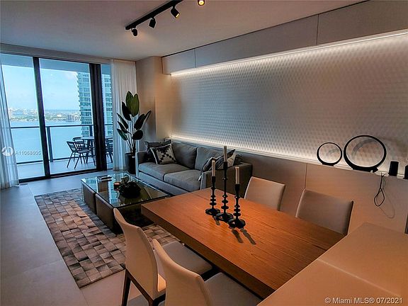 2nd image of 650 NE 32nd St Unit 2905