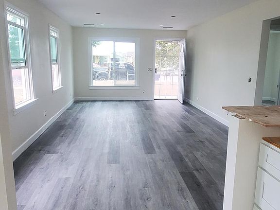 5th image of 12105 Painter Ave