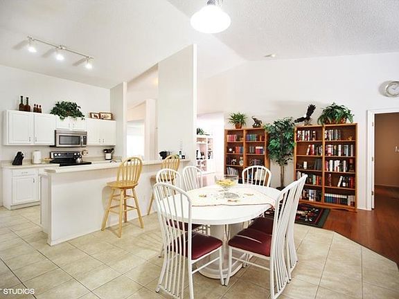 3rd image of 1130 Juniper Hammock Ct