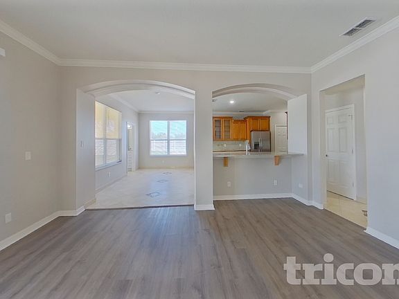 2nd image of 1815 Honeydew Ct