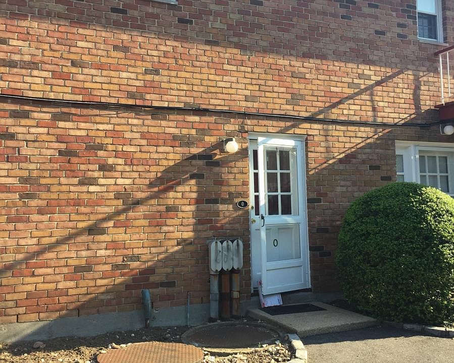 1st image of 165 Manorhaven Blvd #O