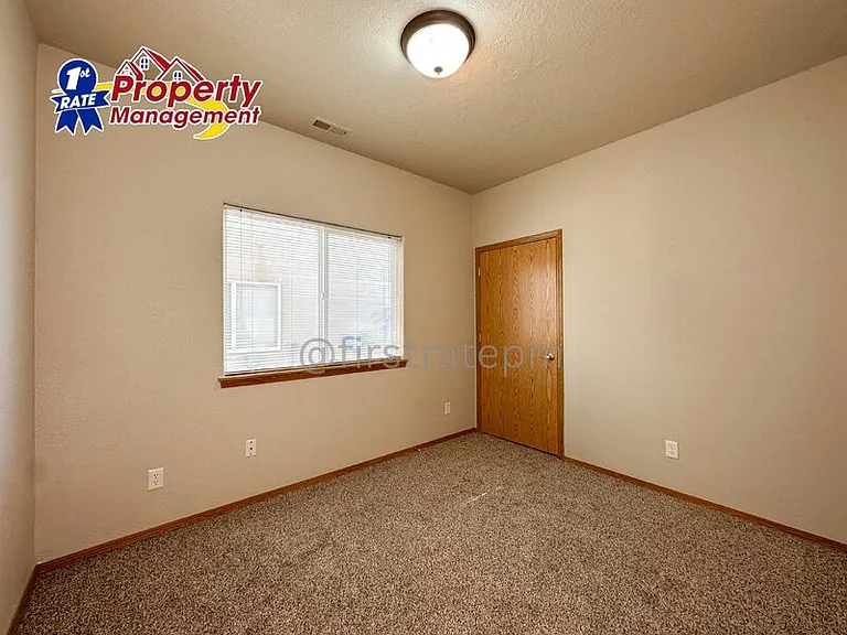 1923 E Wilson Ln #C — Photo 16