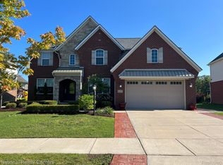 41895 Wolfe Pass, Novi, MI