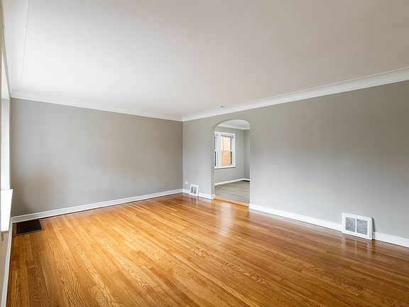 4th image of 6641 S Karlov Ave