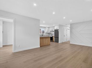 150 NW Pinehill Rd NE, Calgary, AB T1Y2C4