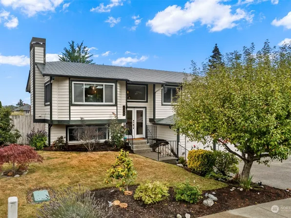 1322 S 235th Place, Des Moines, WA 98198