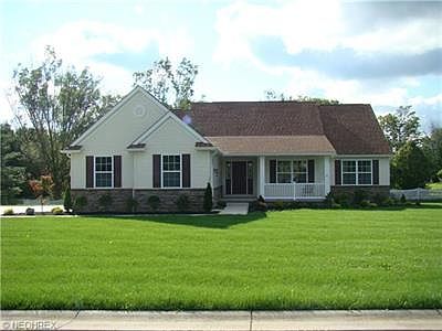 1st image of 1 Fox Hollow Dr