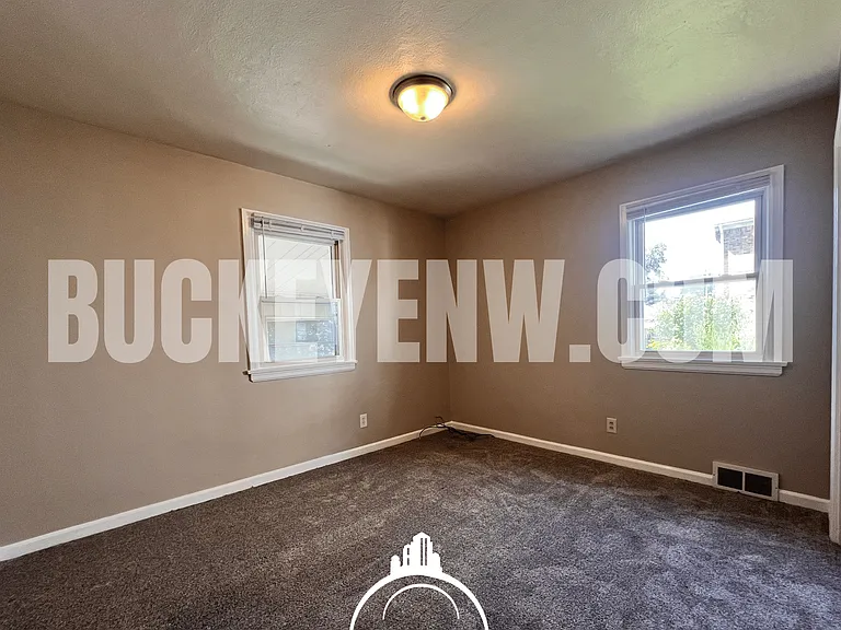 2653 Letchworth Pkwy — Photo 11