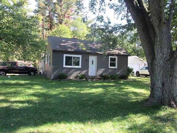 2nd image of 55616 Corwin Rd