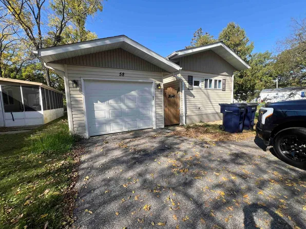58 Lapidary Ln, Janesville, WI 53548