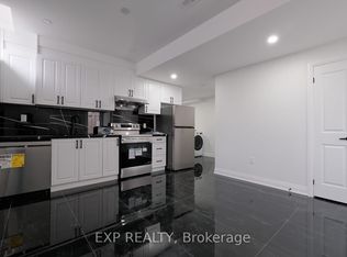 28 Elverton Cres #Basement, Brampton, ON L7A 4Z4