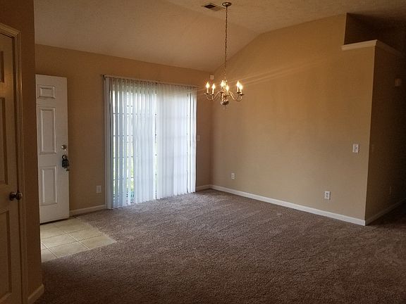 2nd image of 552 Rose Cottage Cir