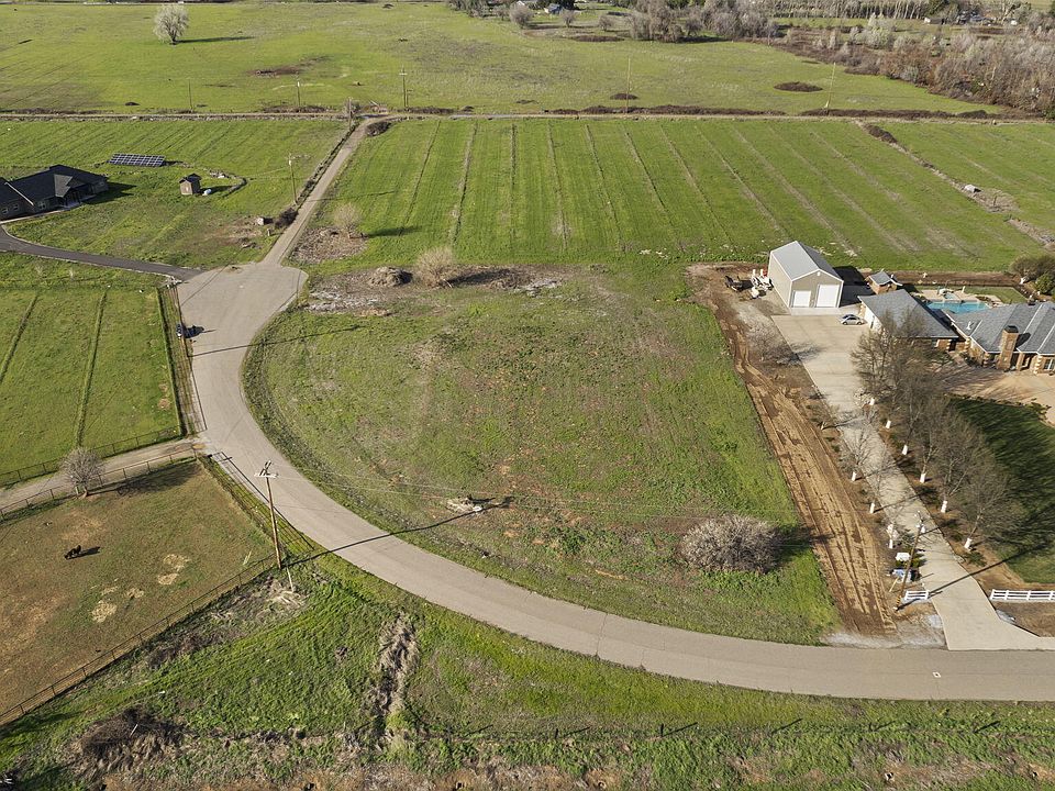 1st image of 19570 Dairyland Dr