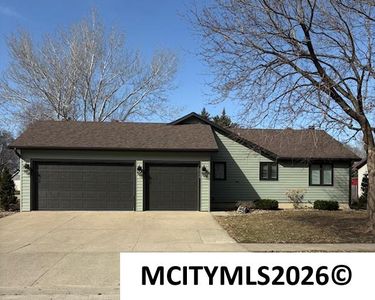 2166 Springview Dr, Mason City, IA, 50401