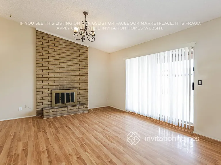 1643 W Muriel Dr — Photo 4