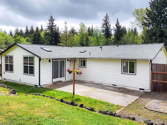 2nd image of 1404 Wingwood Place