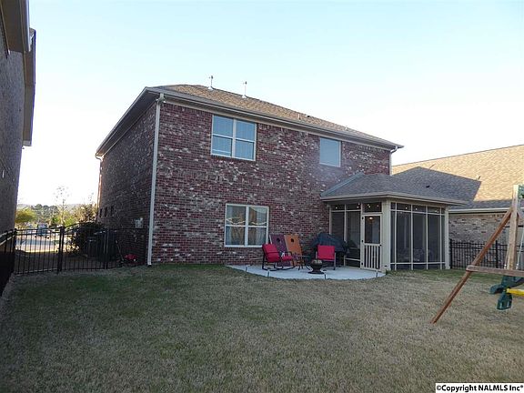 2nd image of 7032 Southgate Dr SE