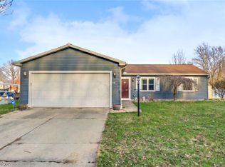414 Bayberry Dr, Elyria, OH 44035