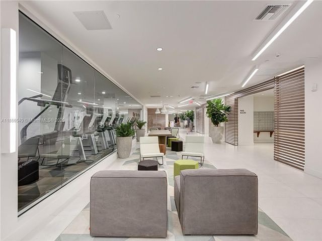 1st image of 1756 Bayshore 33m Dr