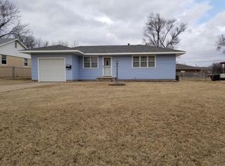 1404 NW 4th St, Abilene, KS 67410