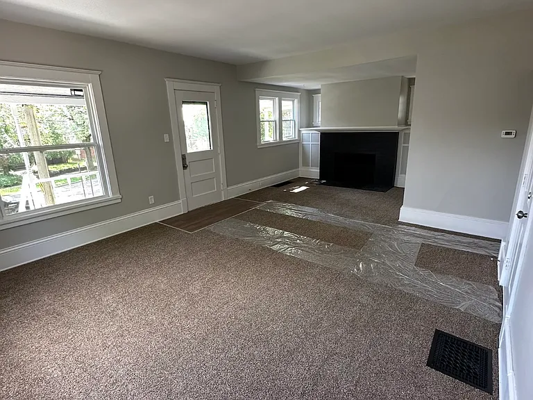 104 Beck Ave — Photo 2