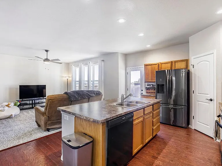 368 Littlebrook Ct — Photo 9