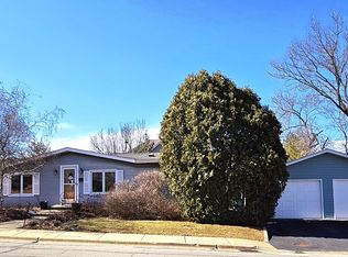 2003 Oakland Ave, Crest hill, IL 60403