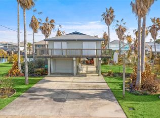 22027 Frio Dr, Galveston, TX 77554