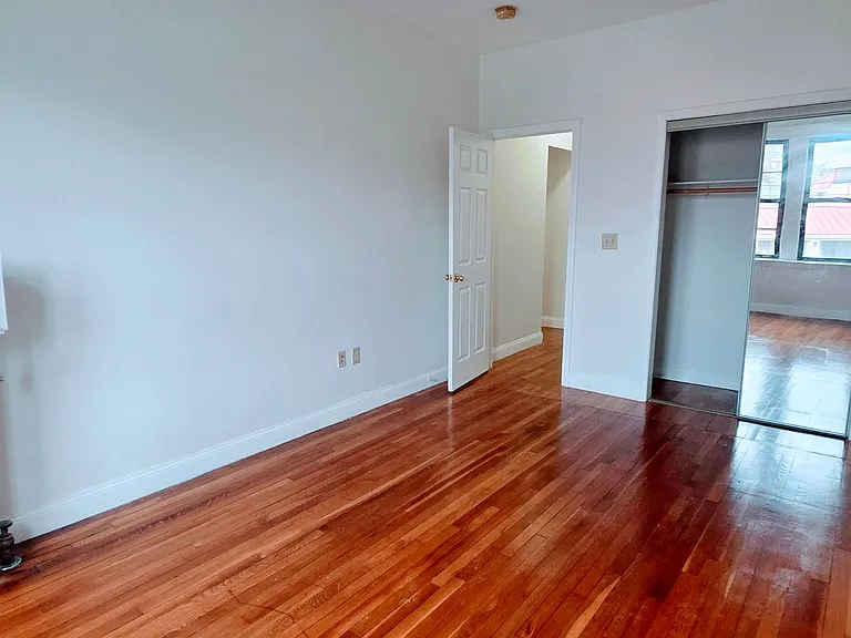 41 Egremont Rd #4 — Photo 6