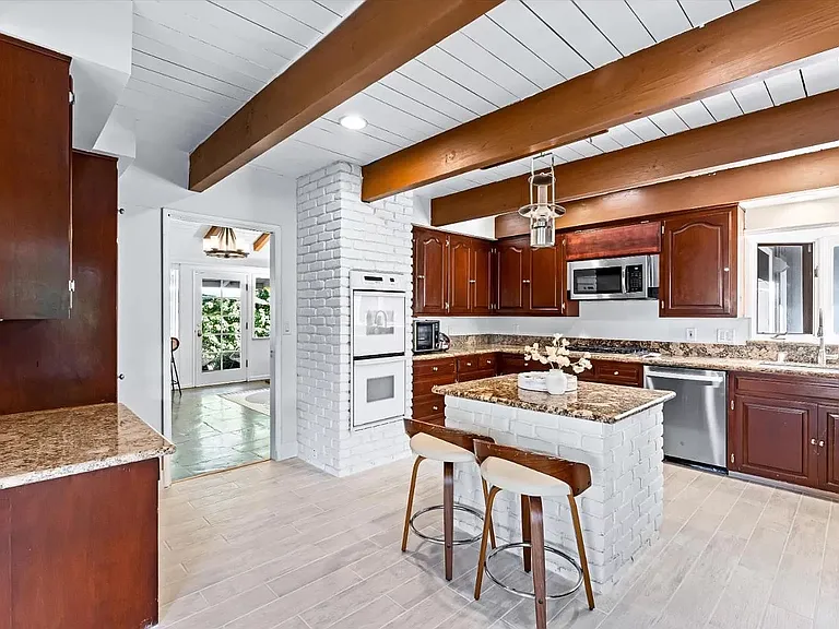 1075 N Richman Knls — Photo 9