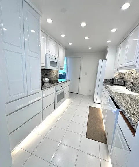 601 Lido Park Dr #2E — Photo 10